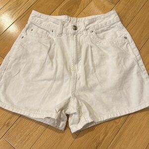 H & M white denim shorts size 2